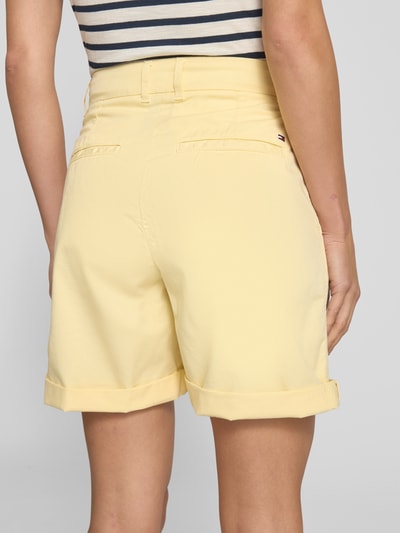 Tommy Hilfiger Relaxed Fit Chinoshorts aus Baumwoll-Mix GELB 3