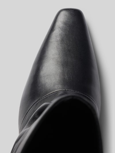 Steve Madden Stiefelette mit Kitten Heel aus Rindsnappa Black 3