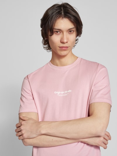 Jack & Jones T-Shirt mit Label-Print Modell 'VESTERBRO' Pink 3