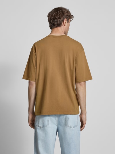 Levi's® T-Shirt mit Brusttasche Cognac 5