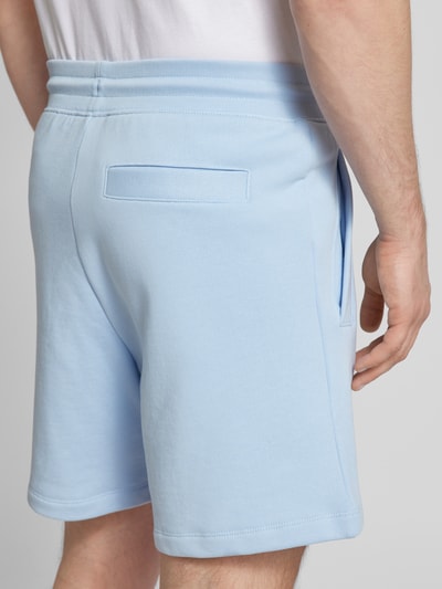 HUGO Regular Fit Sweatshorts mit Label-Print Modell 'Dapalmi' Hellblau 3