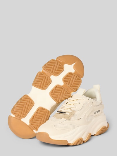 Produktfoto, Sneaker mit Label-Details Modell 'Possession' von Steve Madden, beiges powlekane skóry, zaokrąglony kształt, sznurowanie, profilowana podeszwa, wysokość obcasa w rozmiarze 40: 5 cm, wysokość cholewki w rozmiarze 40: 7 cm, szerokość w rozmiarze 40: 7 cm, teksturowana powierzchnia