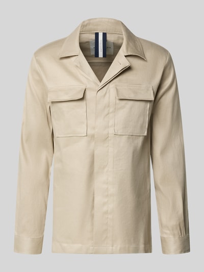 Produktfoto, Regular Fit Hemdjacke aus Leinen-Mix mit Brusttaschen von Profuomo in Beige, Reverskragen, verdeckte Knopfleiste, glatte Textur.