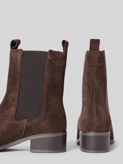 Productfoto, bruin suède chelsea boots van echt rundleer, grove textuur, Dames chelsea boots van Tamaris