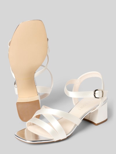 Produktfoto, Sandalette mit Blockabsatz Modell 'Eboni' von Rainbow Club aus Satin mit Riemen und Dornschließe, Absatzhöhe 6 cm, Farbe Elfenbein, Größe 40.