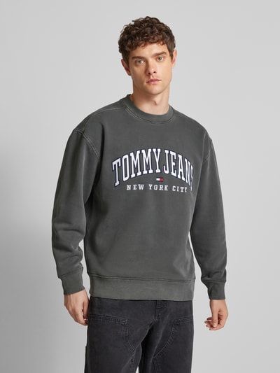 Tommy Jeans Bluza o kroju relaxed fit z wyhaftowanym logo Czarny 4