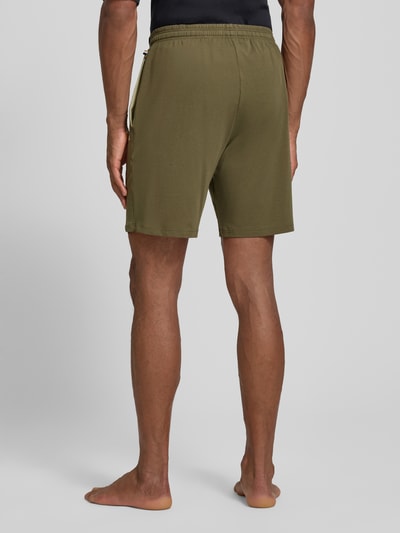 BOSS Regular Fit Sweatshorts aus Baumwoll-Mix Modell 'MIX&MATCH' Oliv 5