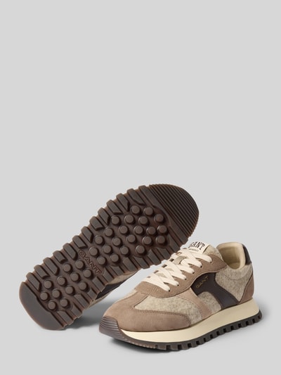 Produktfoto, Sneaker aus Leder-Mix Modell 'Caffay' von GANT in Braun- und Beigetönen mit heller Sohle und markanter Profilsohle, Damen Sneaker von GANT.