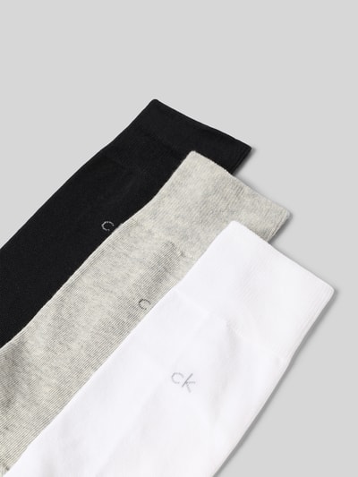 Produktfoto, Socken aus Baumwoll-Mix im 3er-Pack von CK Calvin Klein in Schwarz, Grau und Weiß mit feiner Struktur, Herren Socken
