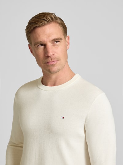 Tommy Hilfiger Regular Fit Strickpullover aus Baumwoll-Kaschmir-Mix Offwhite 3