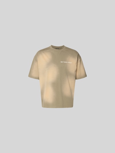 Produktfoto, T-Shirt mit Label-Print von Don´t Waste Culture in Beige, Reine Baumwolle, Gerader-Schnitt, Rundhalsausschnitt, Überschnittene Ärmel, Rückenlänge 65 cm bei Größe M