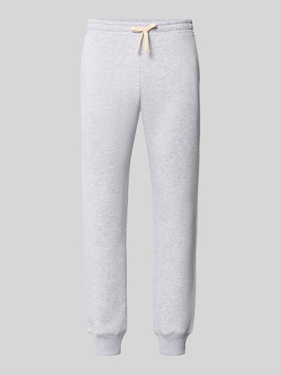 Produktfoto, Slim Fit Sweatpants mit Tunnelzug von REVIEW in Hellgrau mit elastischem Bund, seitlichen Eingrifftaschen und Gesäßtasche.