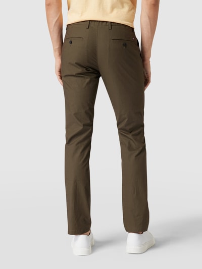 Tommy Hilfiger Pants Straight Fit Chino mit Label-Details Modell 'Denton' Oliv 5