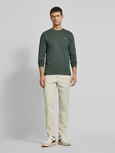 Marc O'Polo Longsleeve aus Baumwolle mit Label-Print Oliv 1