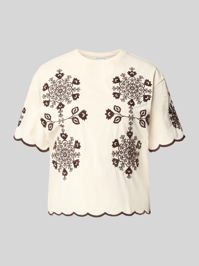 Productfoto, T-shirt met Wellensaum en Motief-Stitching van Jake*s Casual van puur katoen in recht model met ronde hals, golvende zoom, ruglengte maat 36 50 cm, crèmekleurig met bruin motief, zachte textuur