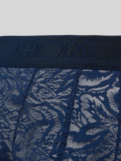 Produktfoto, Trunks aus Spitze mit elastischem Logo-Bund van HOM, semitransparant, nauwsluitende fit, donkerblauw, kanten structuur