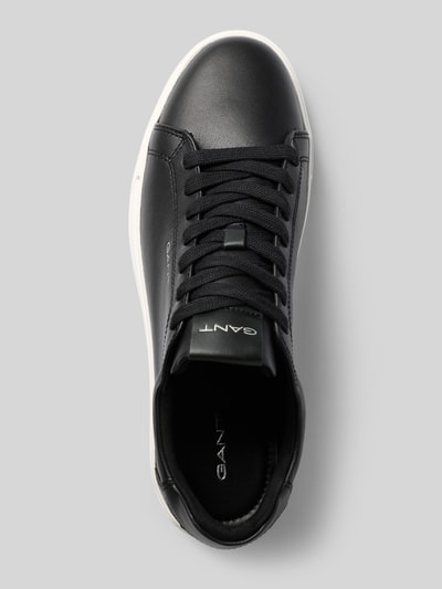 Productfoto, Sneaker aus echt leer Modell 'Julien' van Gant, afgeronde pasvorm, logo-reliëf, vetersluiting, geprofileerde zool, zwart met witte accenten, hakhoogte 3 cm, schachthoogte 8 cm, schachtwijdte 9 cm, bovenaanzicht