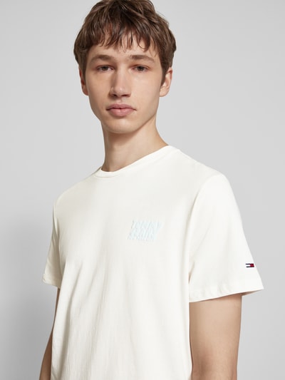 Tommy Jeans Regular Fit T-Shirt aus reiner Baumwolle mit Label-Schriftzug Offwhite 3