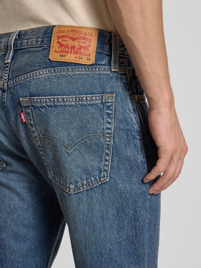 Levi's® Relaxed Fit Jeans mit Logo-Patch Modell '555' Jeansblau 3