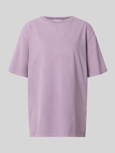 Produktfoto, Oversized T-Shirt mit Label-Stitching Modell 'Farmers Market' von OH APRIL in Flieder, reine Baumwolle, Damen T-Shirt, Rundhalsausschnitt, Oversized-Schnitt, Rückenlänge 72 cm bei Größe S.