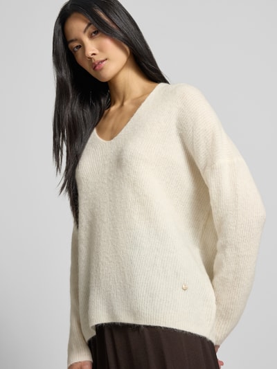 MOS MOSH Sweter z dzianiny z mieszanka wełny z dekolt w serek model 'THORA' Beżowy 3