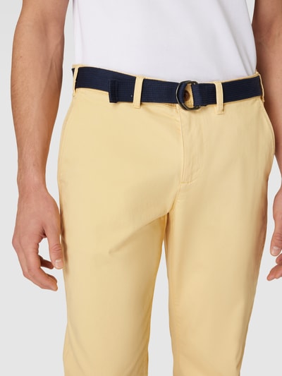 MCNEAL Slim Fit Chino mit Gürtel Gelb 3