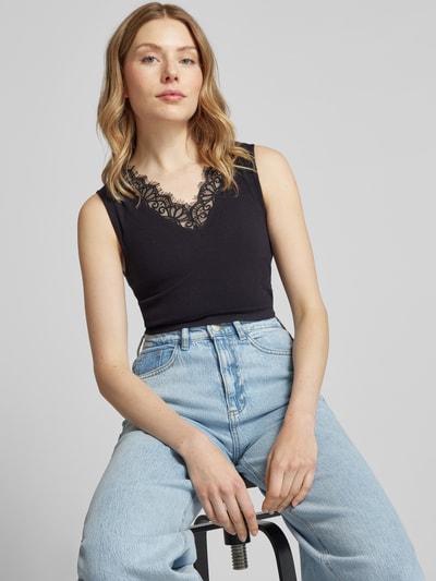 Guess Crop Top in Ripp-Optik Modell 'RAQUEL' BLACK 3