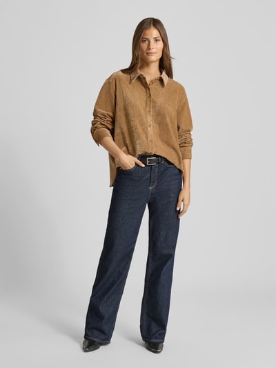 Jake*s Casual Relaxed Fit Hemdblusenkrage aus Samt Camel 1