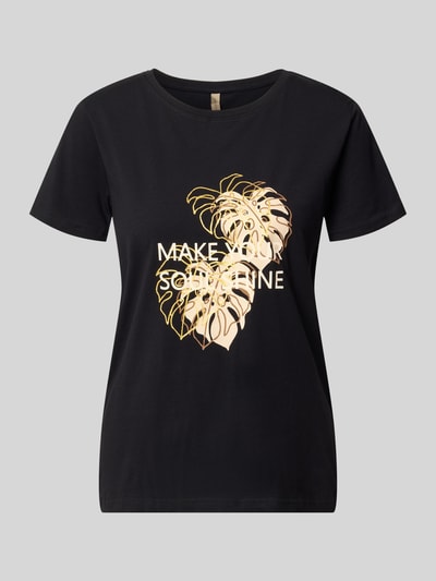 Produktfoto, damski t-shirt z bawełny, krój regular fit, okrągły dekolt, nadruk z napisem i motywem, model 'RINA' od Soyaconcept, długość tyłu w rozmiarze S: 60 cm