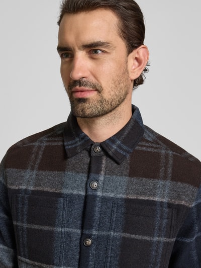 Barbour Kurtka koszulowa o kroju regular fit z kieszeniami na piersi Ciemnobrązowy 3