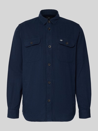 Produktfoto, Regular Fit Hemdjacke aus Leinen-Baumwoll-Mix mit Kentkragen von Fynch-Hatton in Dunkelblau, Brusttaschen, Label-Stitching