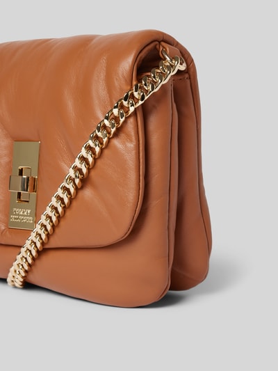 Tommy Hilfiger Crossbodytas van schapennappa met labeldetail Camel - 3