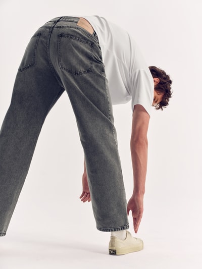REVIEW Baggy Fit Jeans im 5-Pocket-Design Dunkelgrau 6