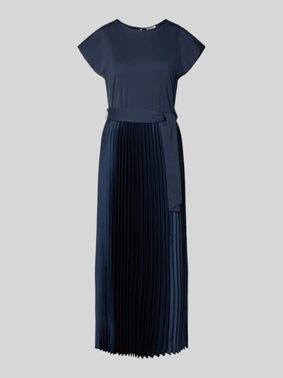 Produktfoto, Regular Fit Freizeitkleid mit Plissee-Rock Modell 'GELA' von Weekend Max Mara in Dunkelblau mit feiner Plissee-Struktur.