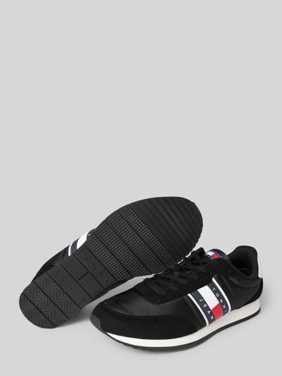 Produktfoto, Low Top Sneaker mit Label-Prägung Modell 'CLASSIC RUNNER' von Tommy Jeans, look: effen, rond, plat, label in reliëf, met leer, vetersluiting, gestructureerde zool, materiaalverwerking: nubuk.