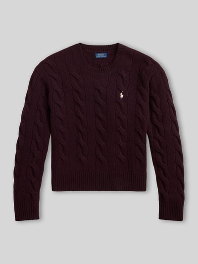 Produktfoto, Regular Fit Strickpullover aus Woll-Kaschmir-Mix von Polo Ralph Lauren in Dunkelrot mit Zopfmuster auf grauem Hintergrund