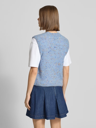 Kobiece modelka nosi Regular Fit Bezrękawnik aus Schurwoll-Mix od Marc O'Polo Denim, efekt: jednolity kolor, listwa guzikowa, dzianina, mieszanka żywej wełny, widok całej sylwetki z tyłu.
