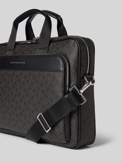 Produktfoto, Laptoptasche mit Allover-Muster Modell 'MONOGRAM' von Tommy Hilfiger, Optik:Unifarben, rechteckig, Kunstleder mit Label-Prägung, Reißverschluss, Tragegriffe und abnehmbarer Schulterriemen