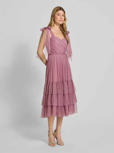 LACE & BEADS Cocktailkleid im Stufen-Look mit Raffungen Flieder 1