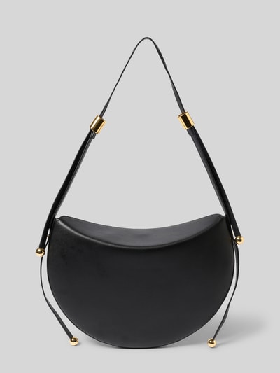 Produktfoto, Shoulder Bag mit Logo-Print Modell 'Moonstone' von FURLA, schwarze Halbmondform, glatte Struktur, goldene Details, Hauptfach mit Magnetverschluss, verstellbarer Schulterriemen, Maße 31 cm Breite, 20 cm Länge, 3 cm Tiefe, Riemenlänge 57 cm.
