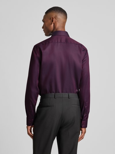 Christian Berg Men Regular Fit Business-Hemd aus reiner Baumwolle mit Kentkragen Aubergine 5