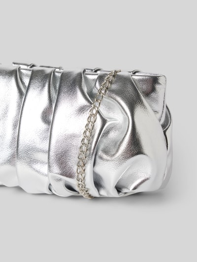 Jake*s Cocktail Handtasche mit gelegten Falten Silber 2