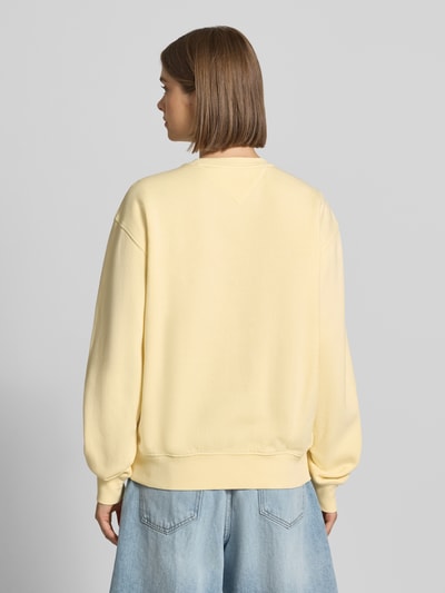 Tommy Jeans regular fit sweatshirt van katoenmix Lichtgeel - 5