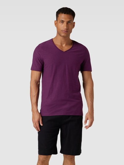 MCNEAL Regular Fit T-Shirt aus Baumwolle mit V-Ausschnitt Aubergine 4