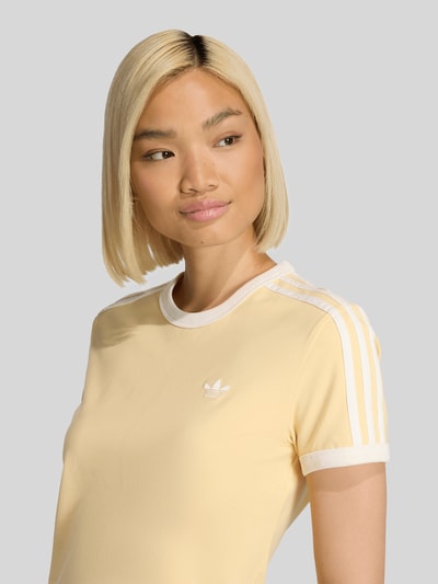 adidas Originals Slim fit T-shirt van katoenmix Lichtgeel - 3
