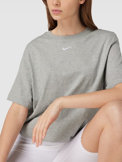 Nike T-shirt z wyhaftowanym logo Jasnoszary 3