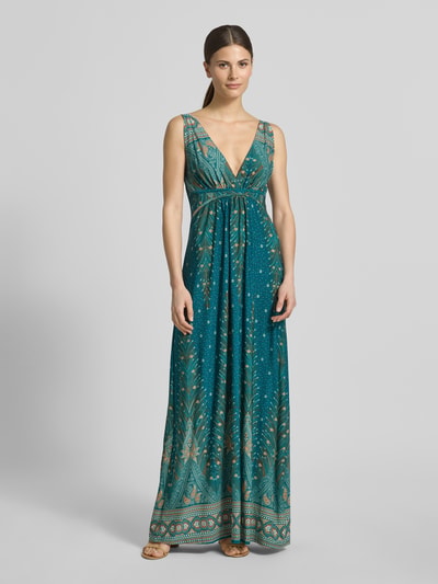 Vrouwenmodel draagt Regular Fit Maxikleid mit Allover-Paisley-Print van Apricot in blauwgroene tinten, mouwloos, V-hals, getailleerd, plooien-look, elastische materiaalmix, lengte tot op de grond, frontale volledige lichaamsopname.
