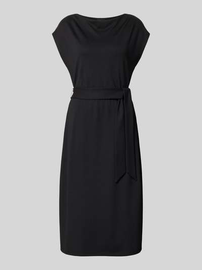 Produktfoto, schwarzes Relaxed Fit Freizeitkleid aus Viskose-Mix von s.Oliver BLACK LABEL, glatte Oberfläche, dezente Taillierung