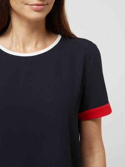 Tommy Hilfiger T-shirt z wykończeniem w kontrastowym kolorze Granatowy 3
