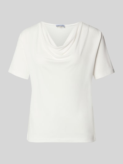 Produktfoto, T-Shirt mit Wasserfall-Ausschnitt von More & More, weiß, Viskose-Mix, Regular Fit, glatte Textur, Rückenlänge 56 cm bei Größe 36
